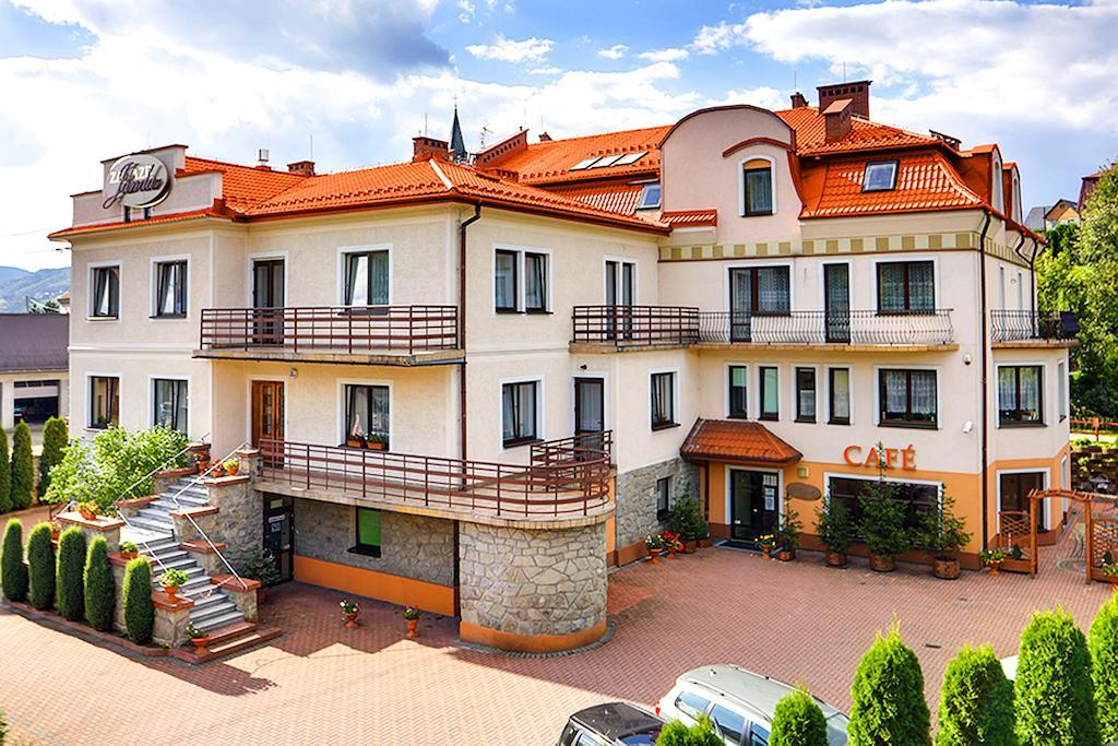 Janda Resort & Conference Mszana Dolna Exterior foto